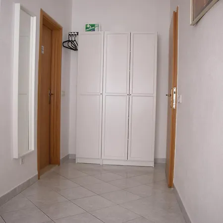 Apartments Gavric Trogir Room photo